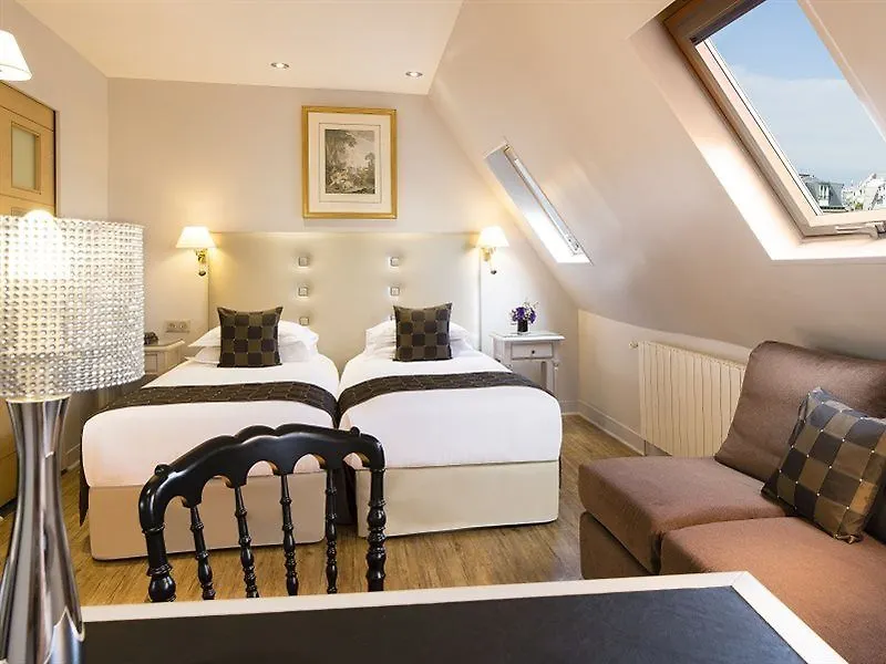 Plaza Elysees Hotel Parijs