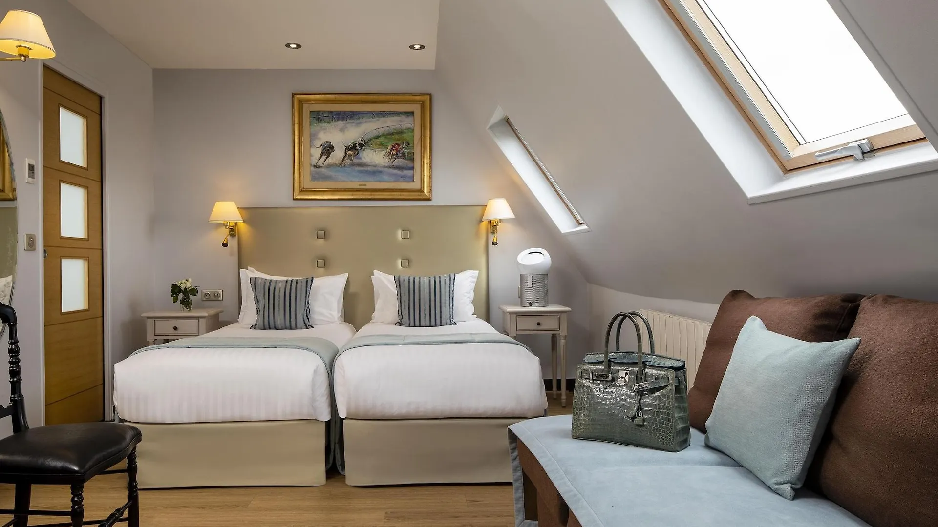 Hotel Plaza Elysees Paris