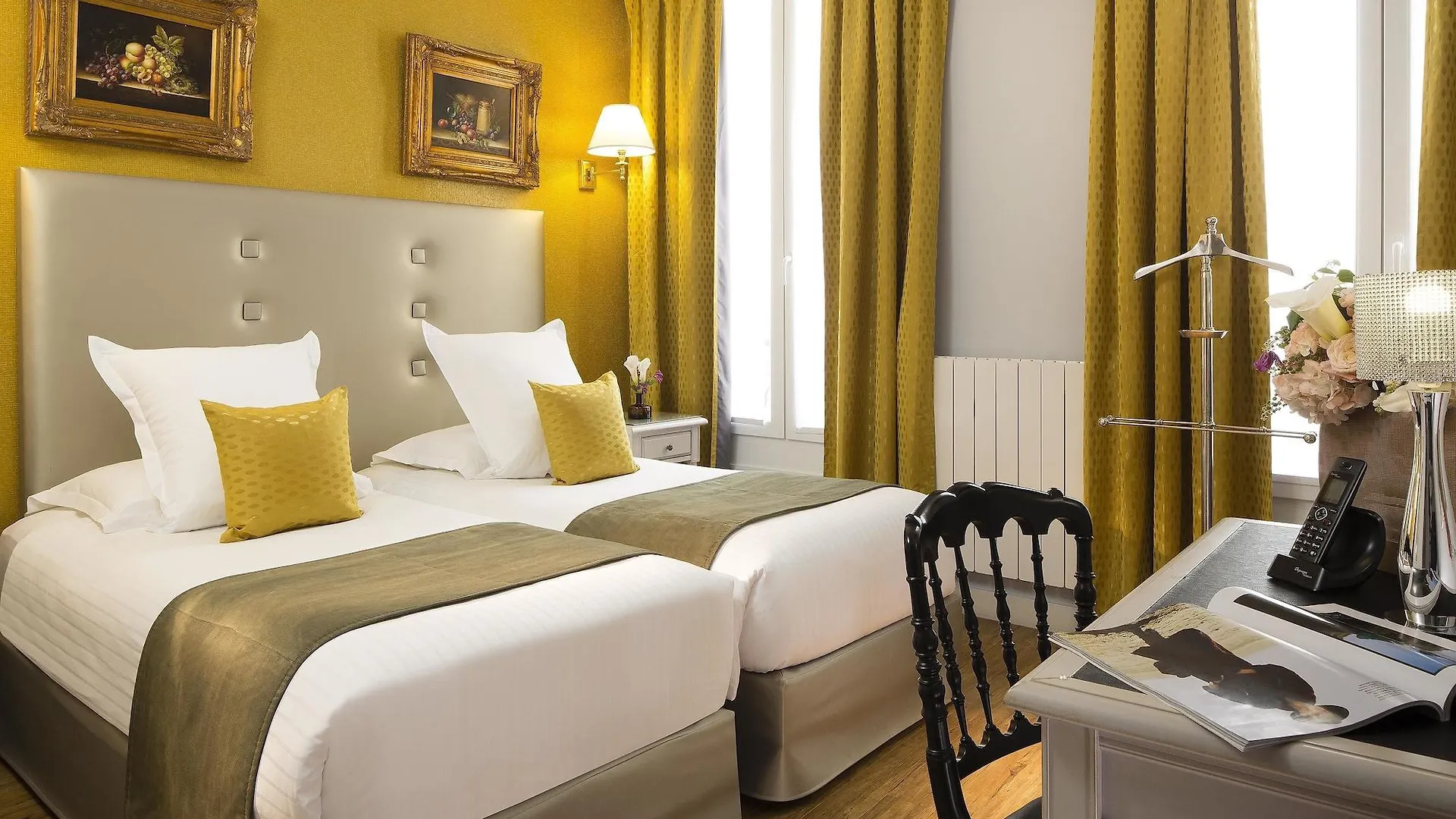 Plaza Elysees 4* Paryż