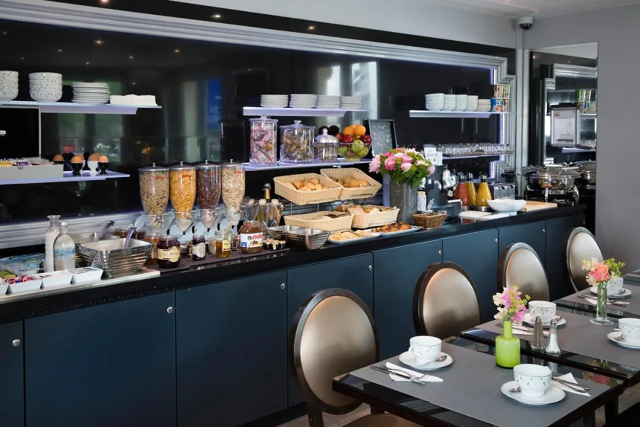 Plaza Elysees Hotel 4*